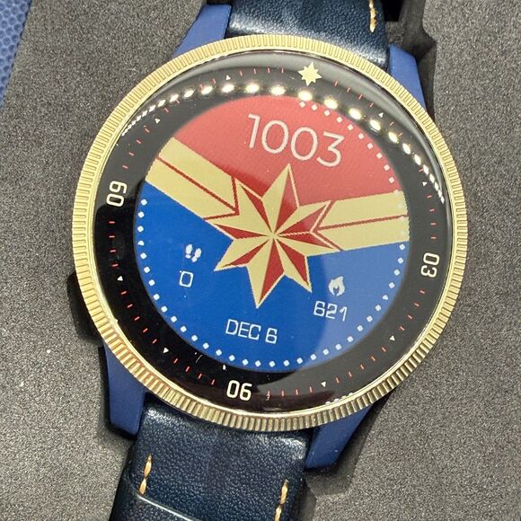 GARMIN MARVEL Special Edition Smartwatch Legacy Hero Series: Captain Marvel EUC - Picture 5 of 16